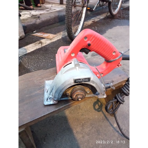 Mesin Potong Keramik Maktec MT410/MT413 Bekas Original Istimewa