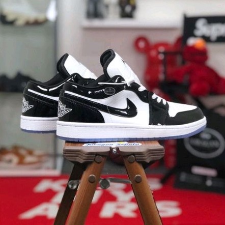 Nike Air Jordan 1 Low SE &quot;Concord&quot;
