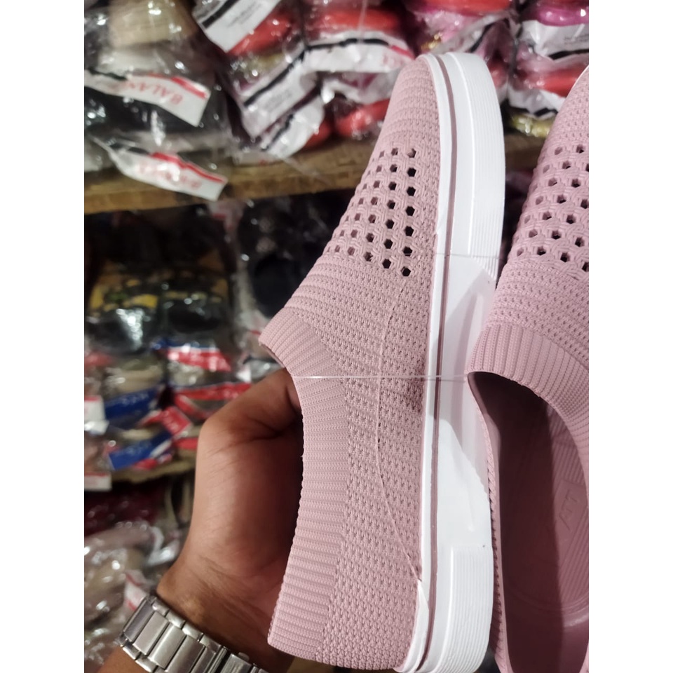 RLS 504 Sepatu ATT perempuan slip on anti air/sepatu att wanita  terlaris