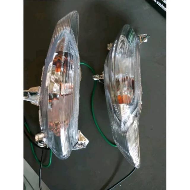 Lampu Sen Depan Yamaha VEGA ZR Lampu Sein Depan Yamaha VEGA ZR - MF AKSESORIS MOTOR