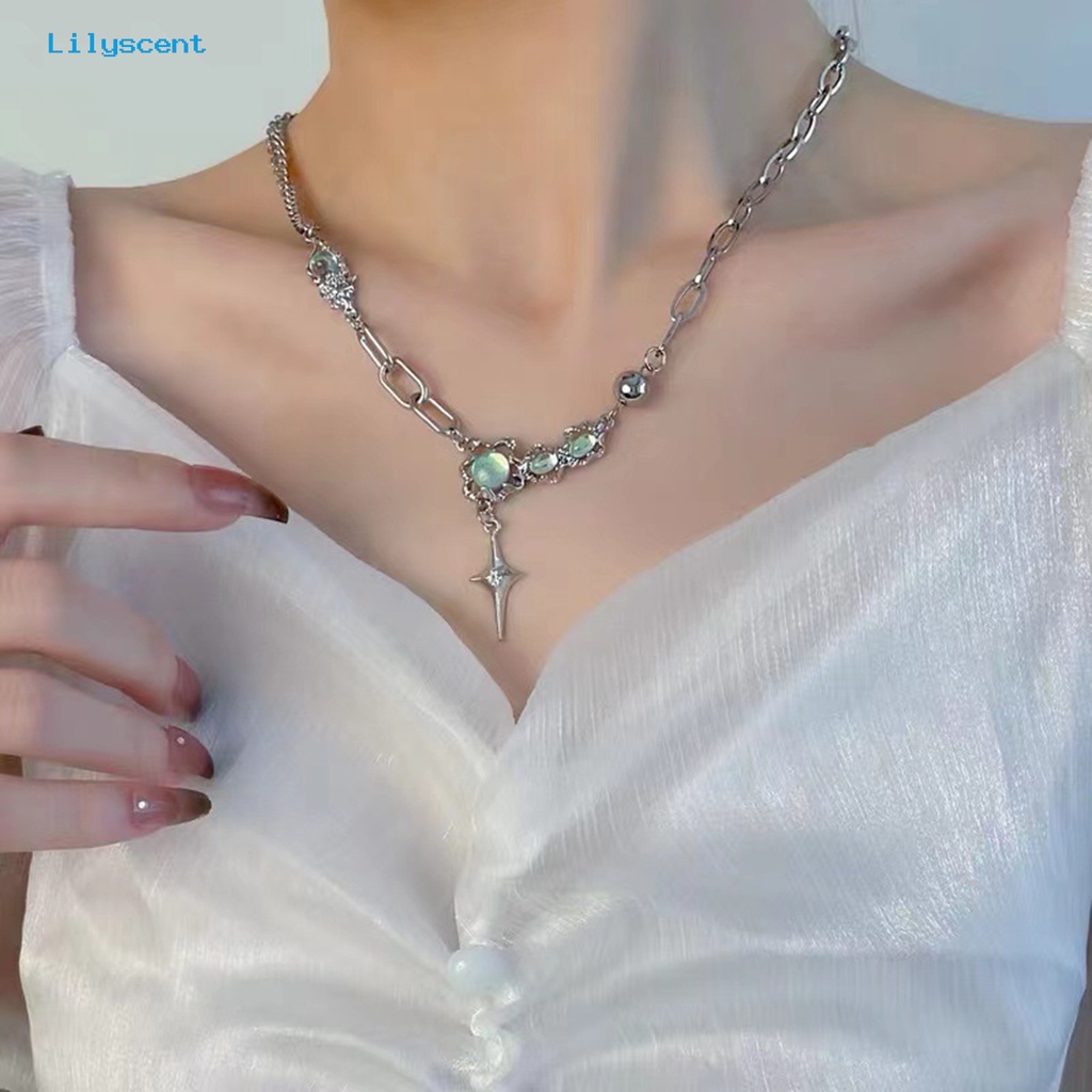 [LS] Wanita Kalung Faux Moonstone Bright Luster Hias Adjustable Semua Pertandingan Perhiasan Hadiah Baja Titanium Lady Bintang Berujung Empat Liontin Kalung Rantai Klavikula Untuk Pakaian Sehari-Hari