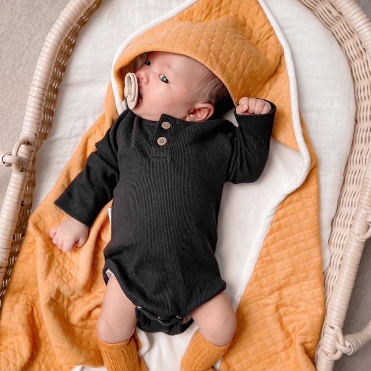 ● AKUSVARA - Hoodie Blanket ➪