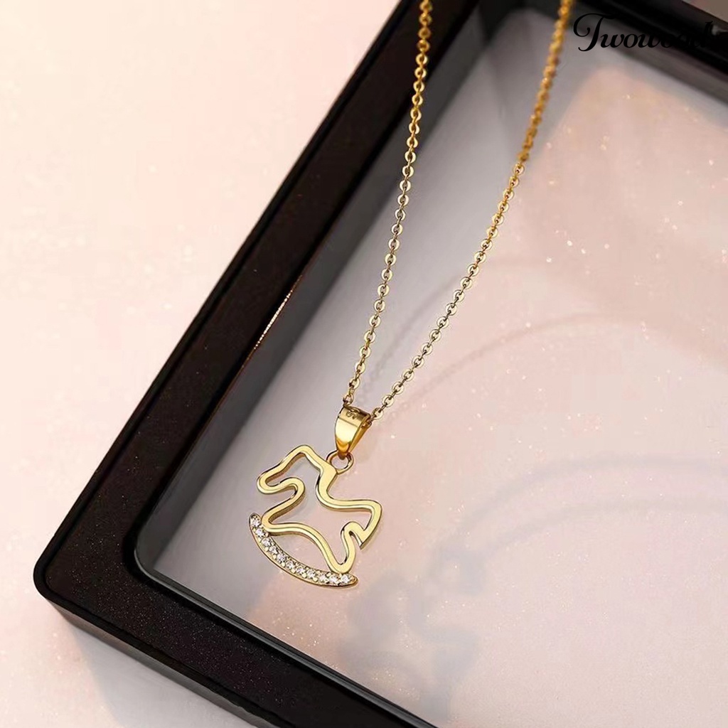 Twowood Wanita Kalung Dainty Temperamen Elegan Slim Hadiah Peri Emas Kayu Kuda Liontin Kalung Fashion Perhiasan