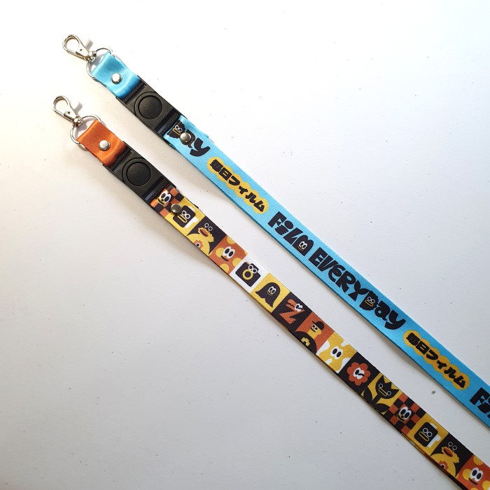 

Terlaris Jellyplayground Lowlight Bazar 16R Official Merch - Lanyard