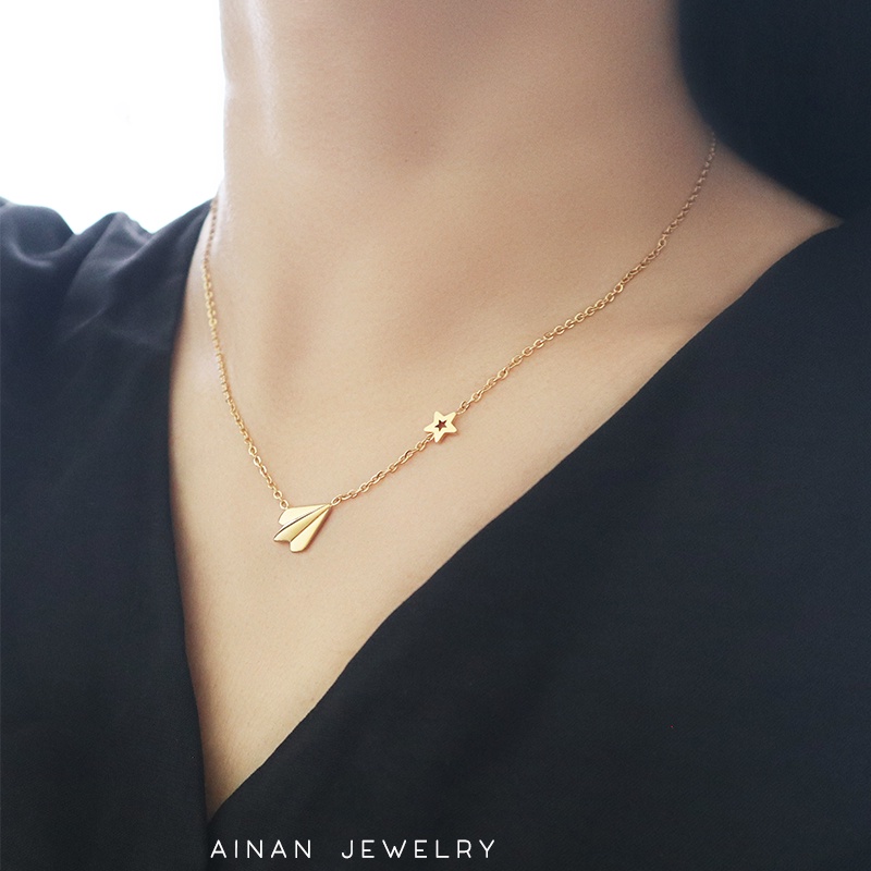 Junior Dream Pesawat Kertas Pentagram 18K Kalung Titanium Wanita Hadiah Ultah