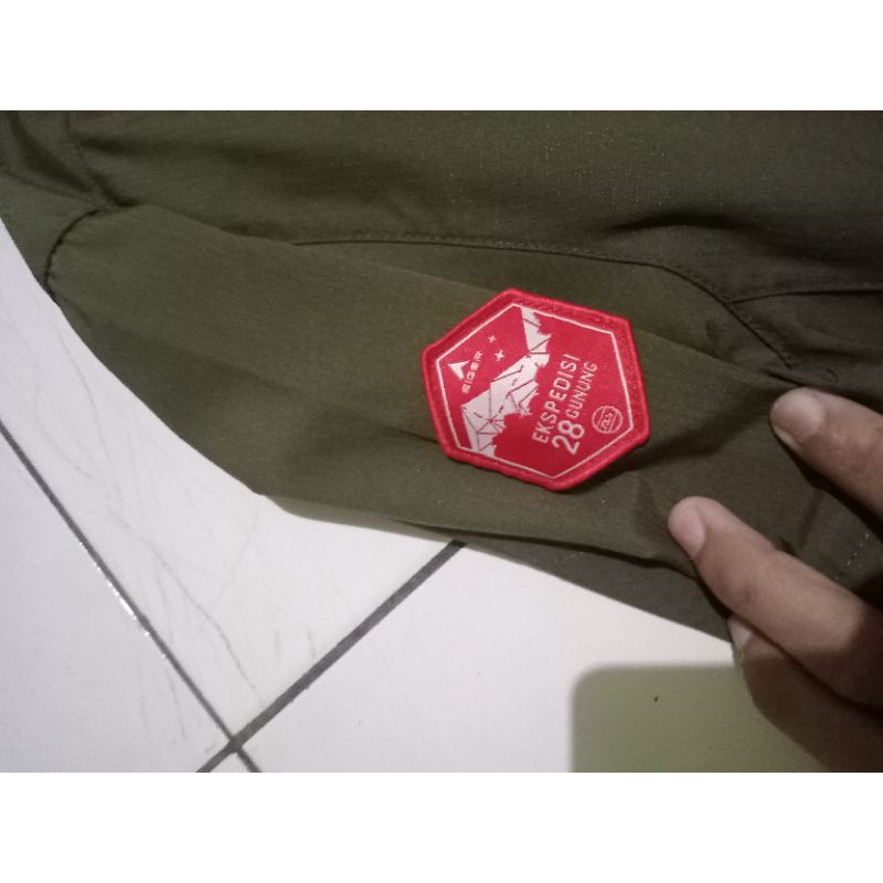 kemeja Eiger ekspedisi 28 gunung