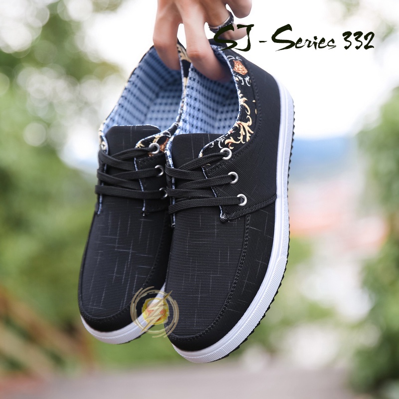 [JWALK] Sepatu Sneakers/Slip On Keren dan Trendy Buat Acara Formal dan Informal Kualitas Import Premium -332