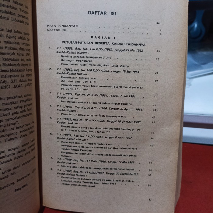 himpunan putusan mahkamah Agung disertai kaidah-kaidahnya Ahmad Soema