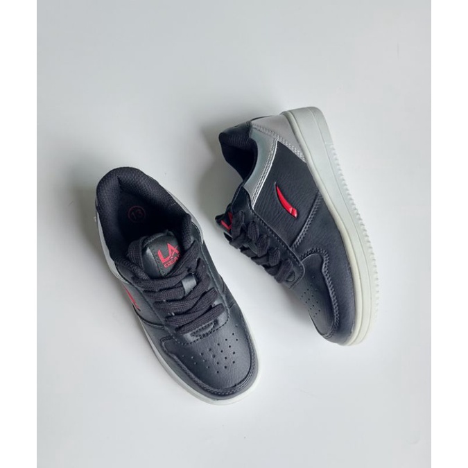 Sepatu Anak LA Gear Dash Court (Sz 1) / Harga Normal 499.000