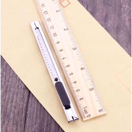 Cutter Kecil Stainless