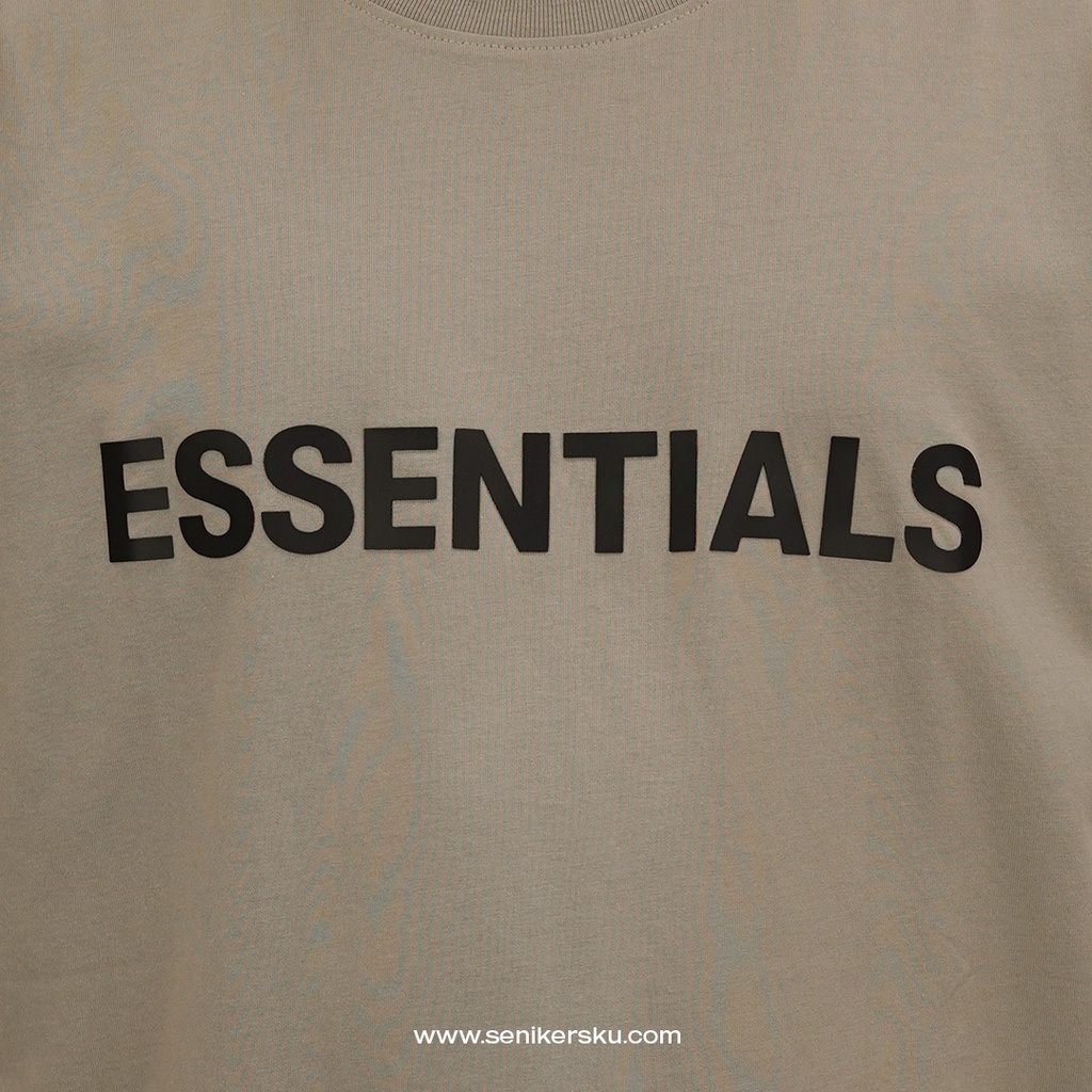 Essentials FOG Silicon Applique Moss Tee