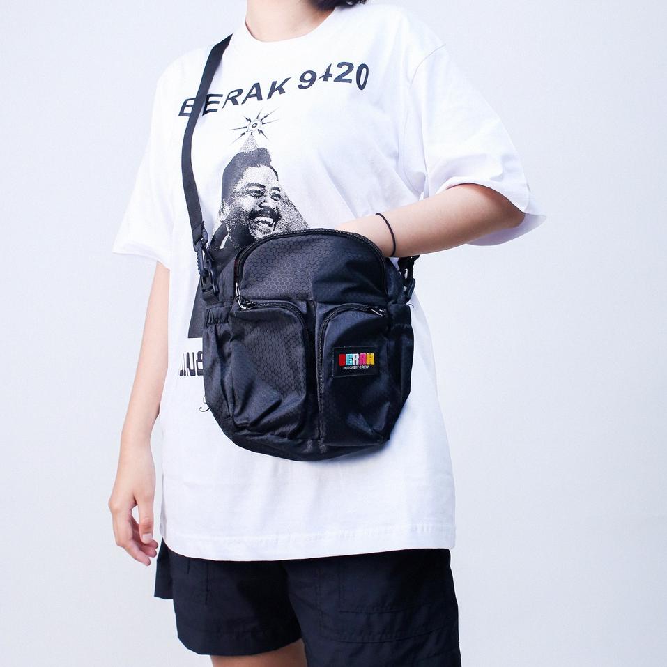 ○ BERAK 9420 Slingbag / Tas Selempang - Deez Black ✷