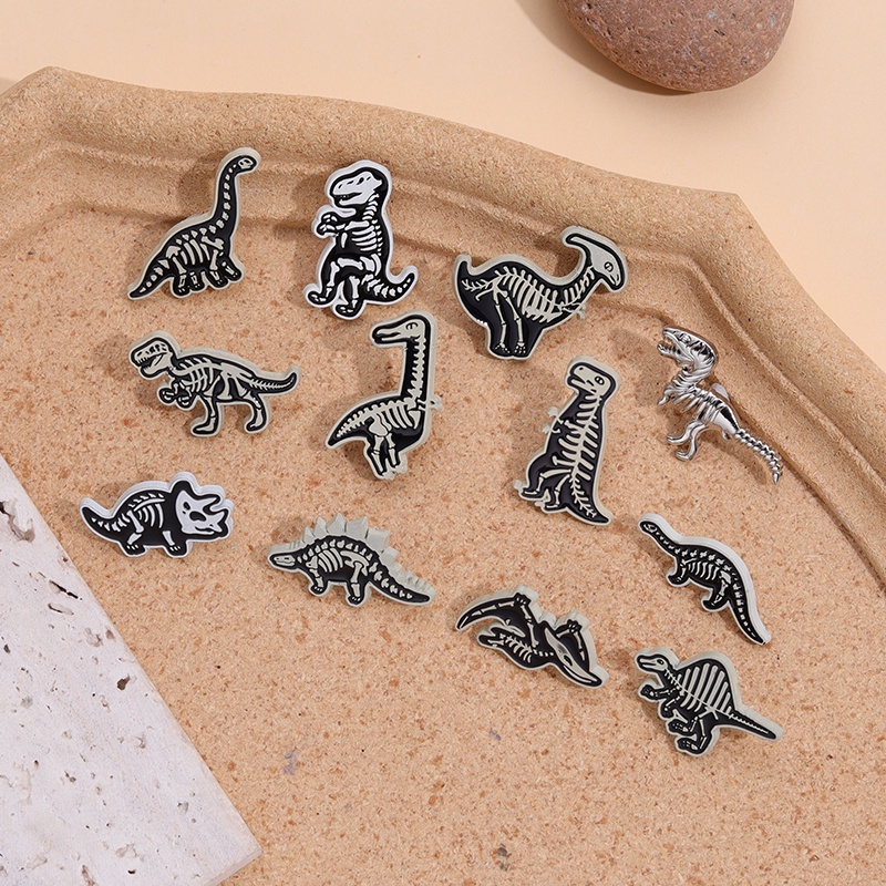 Dinosaurus Enamel Pin Tyrannosaurus Rex Hewan Kuno Custom Perhiasan Hadiah Untuk Teman Hitam Punk Kerah Pakaian Bros Jewelry