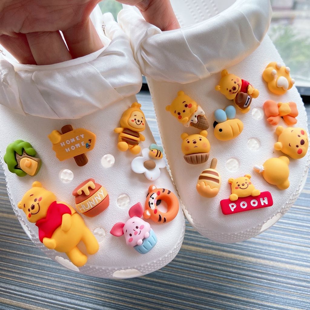 18pcs Winnie the Pooh Cros Jibitz Shoes Charm Sandal Aksesoris Sepatu Hias