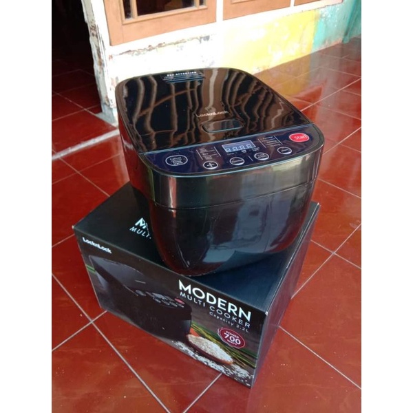 RICE COOKER LOCK N LOCK KAPASITAS 2,2 LITER