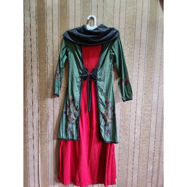 (preloved) tuneeca