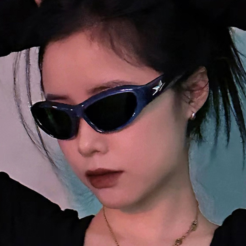 (YUZHU) Mata Kucing Y2K Berujung Lima Langit Berbintang Kacamata Hitam Perempuan Korea Fashion Cyberpunk Milenium Rempah Gadis Tech Sense Kacamata Hitam Pria