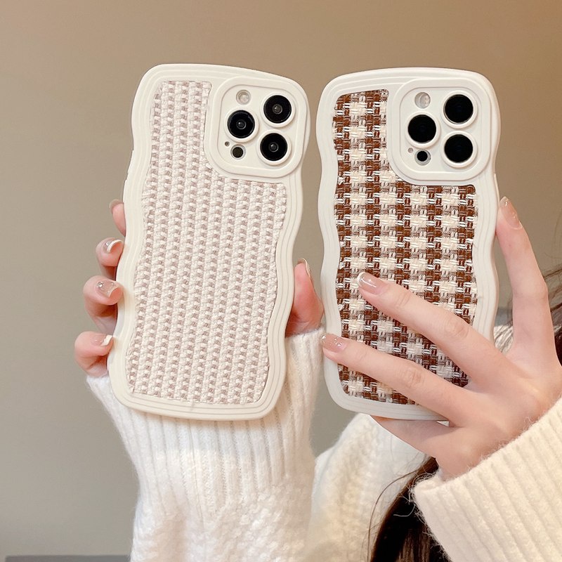 Brown Sweater Soft Casing hp IPhone 7 8 Plus XR XS Max 11 12 13 14 Pro Max 14 Plus Reno 5 6 8 VIVO V23 V20 Pro S1 Phone Case Fashion Women lattice