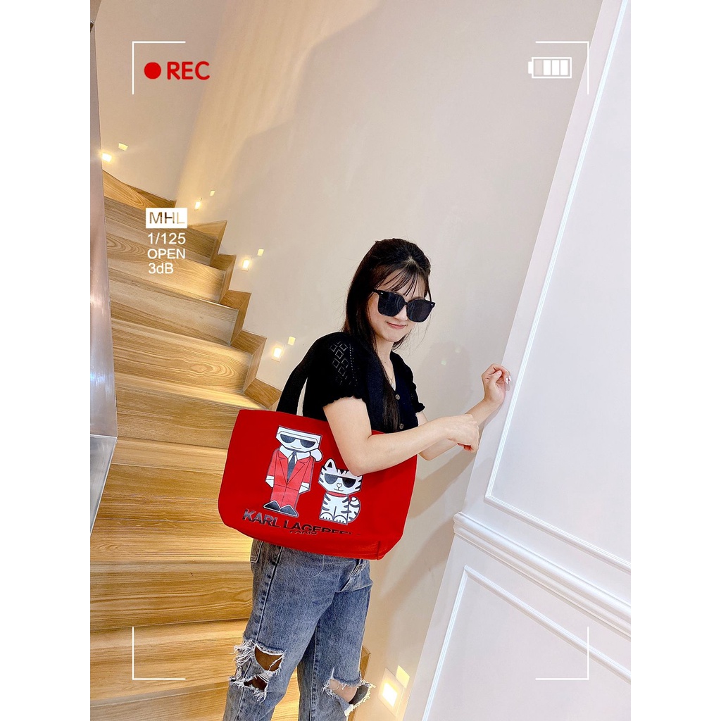 TAS SELEMPANG TOTE KARL BAHAN KANVAS PREMIUM + ADA TAG (TAS TENTENGANNYA KUAT, ISI BISA BANYAK, DALAMAN TEBAL)
