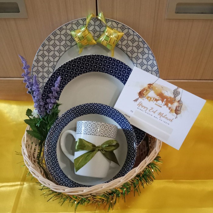 

Parcel lebaran murah/ parcel keramik set/ parcel piring/ hampers murah - blue star