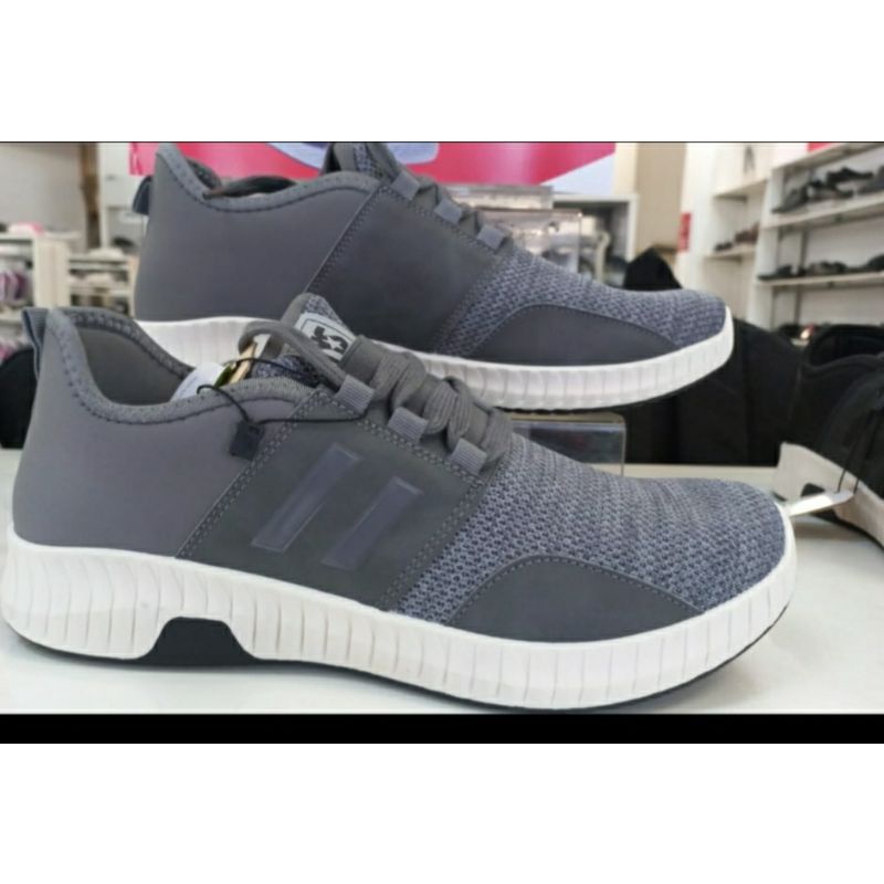 sepatu north star (bata)