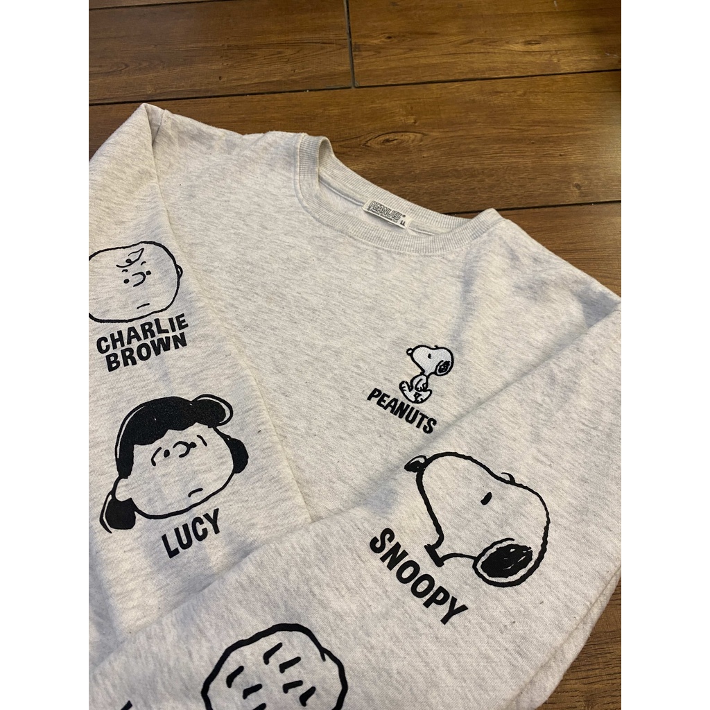 Peanuts Snoopy Woodstock crewneck sweater bekas second