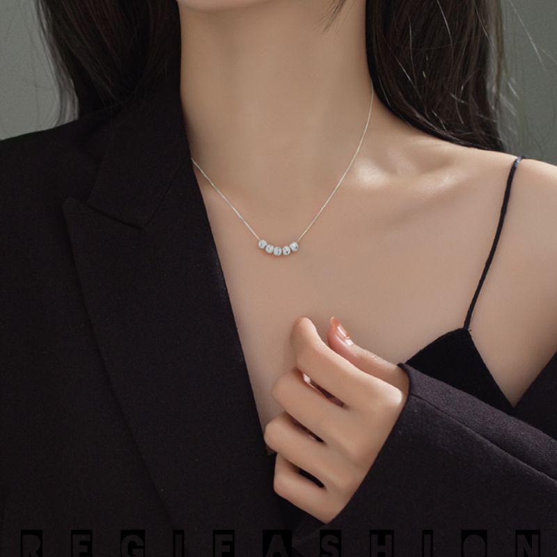 Kalung Wanita Titanium Kalung Wanita Korea Bola Beruntun Kalung Wanita Lapis Emas 18K Anti Karat Tidak Luntur