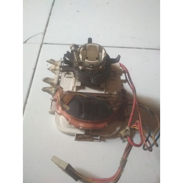 yoke tv tabung slim polytron 14 inchi