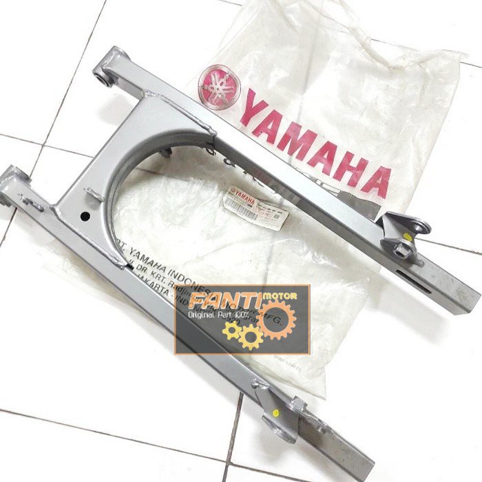 SWING REAR ARM ASSY 1DY-F2100-00-WN CAPIT UDANG JUPITER Z1 PART ORI