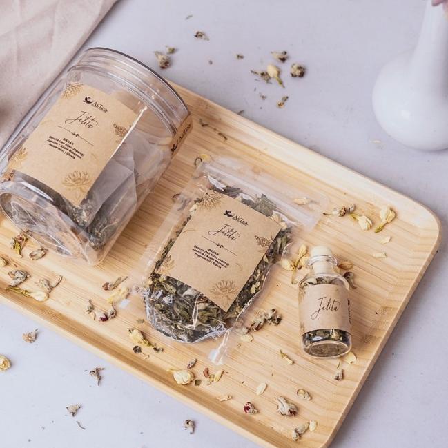 

➾ Jelita tea blend (sencha, jasmine, apple blossom) ❇