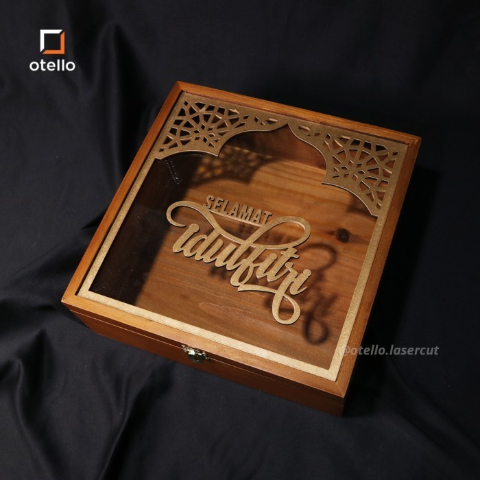 

22 x 22 x 8 | Woodlic Wooden Box Kotak Kayu Idul Fitri Parcel Lebaran