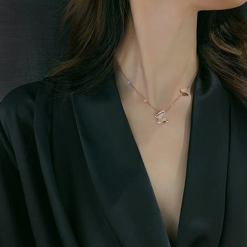 Kalung Rantai Lapis Rose Gold 18k Bahan Titanium Steel Untuk Wanita