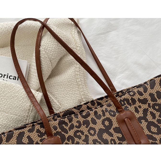 Funatic Tote Bag Leopard Wanita Import Kekinian Fashion Korea FA1092