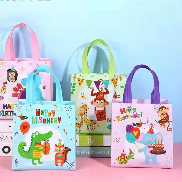 

Produk Terupdate MYSTYLE GOODIE BAG DX23 (1 LUSIN WARNA RANDOM) ANEKA GAMBAR KARAKTER LUCU ULANG TAHUN HAPPY BIRTHDAY TAS KARUNG PLASTIK SOUVENIR