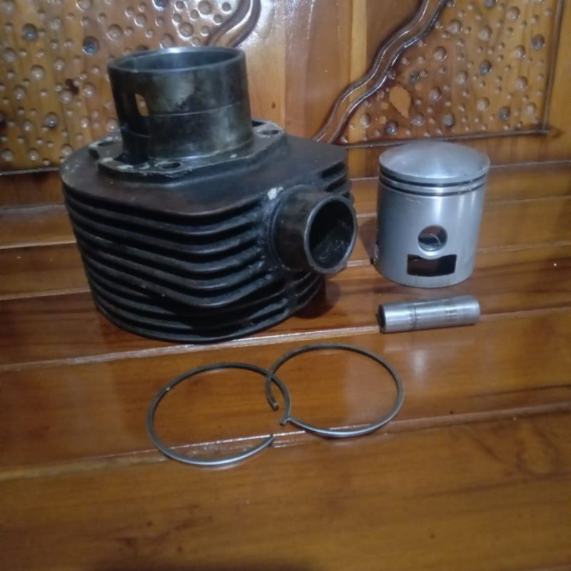 blok seher/piston Vespa px, Piston 5M