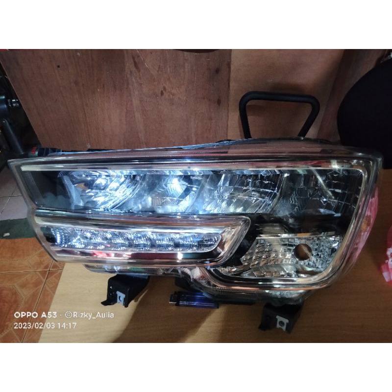 Headlamp Suzuki xl7