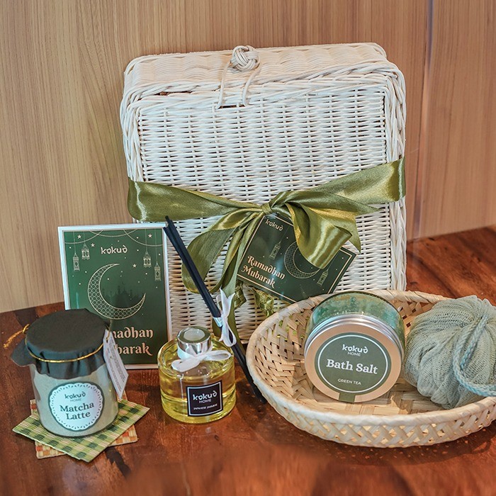 

Kokuo SIHA wellness hamper 2021 ( Lebaran Hampers ) - hamper only