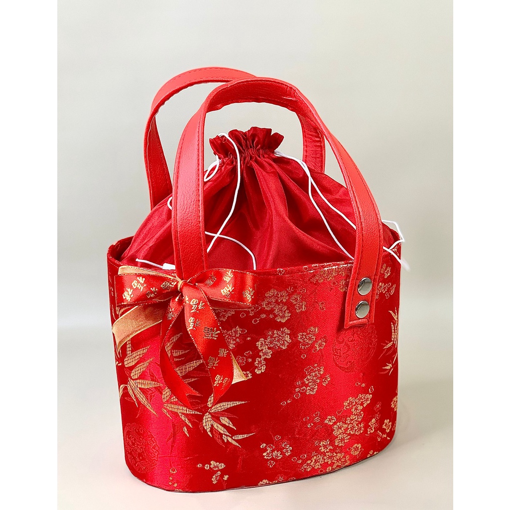 

Box Hampers / Kotak Hampers Imlek/ Cap Go Meh/ Sincia Cheongsam Shanghai