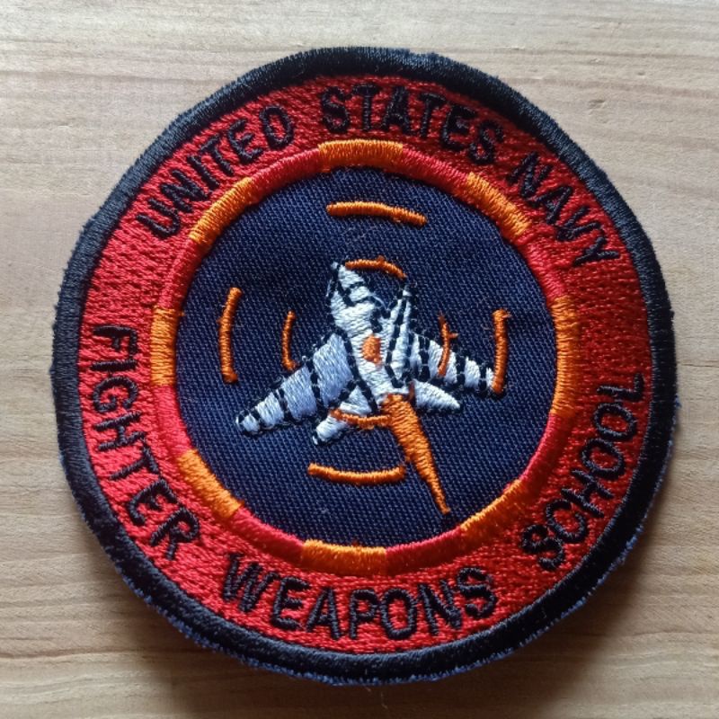 Bordir Topgun Maverick Pesawat US Navy Fighter Weapons School Emblem Jaket Bomber Cosplay Jeans Park