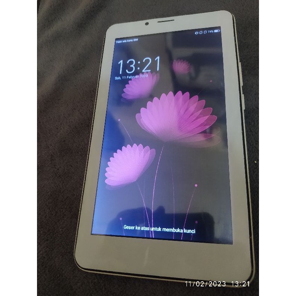 Tablet Advan i7u 4g (layar sentuh sebagian)