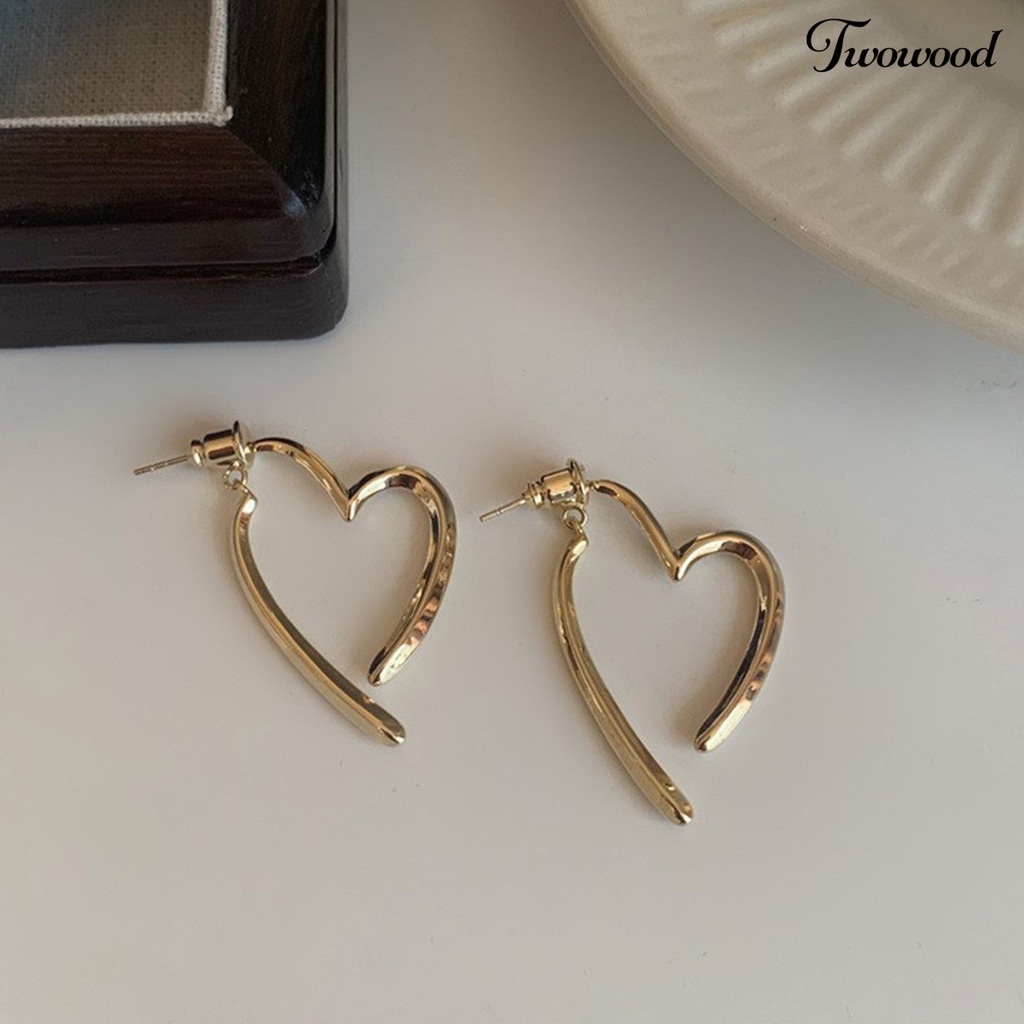 Twowood 1pasang Anting Pejantan Dipoles Electroplating Minimalis Gaya Perancis Cinta Hati Wanita Menjuntai Anting Perhiasan Fashion