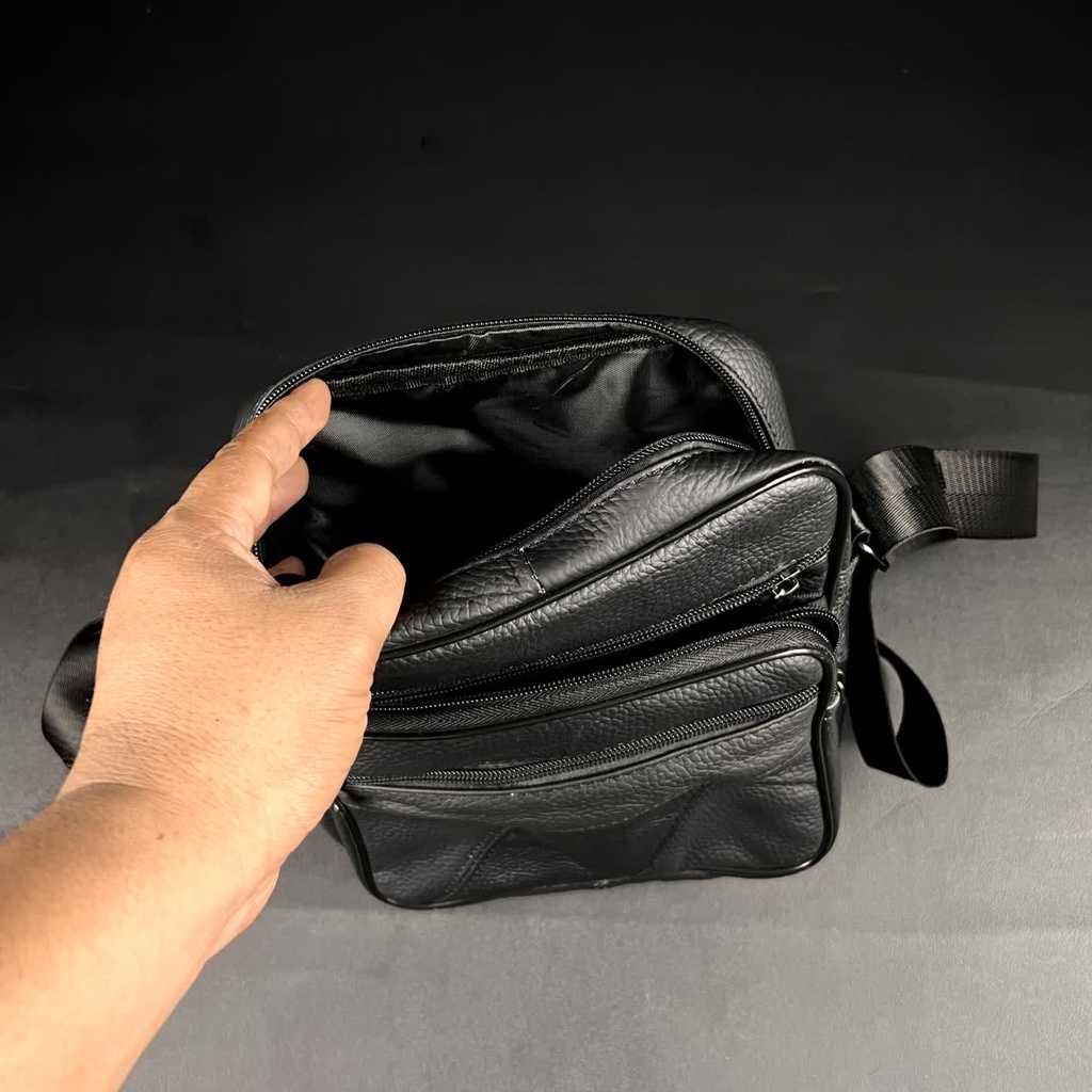 Tas Selempang kulit ASLI Import Tas Pria Wanita Slingbag Ukuran besar