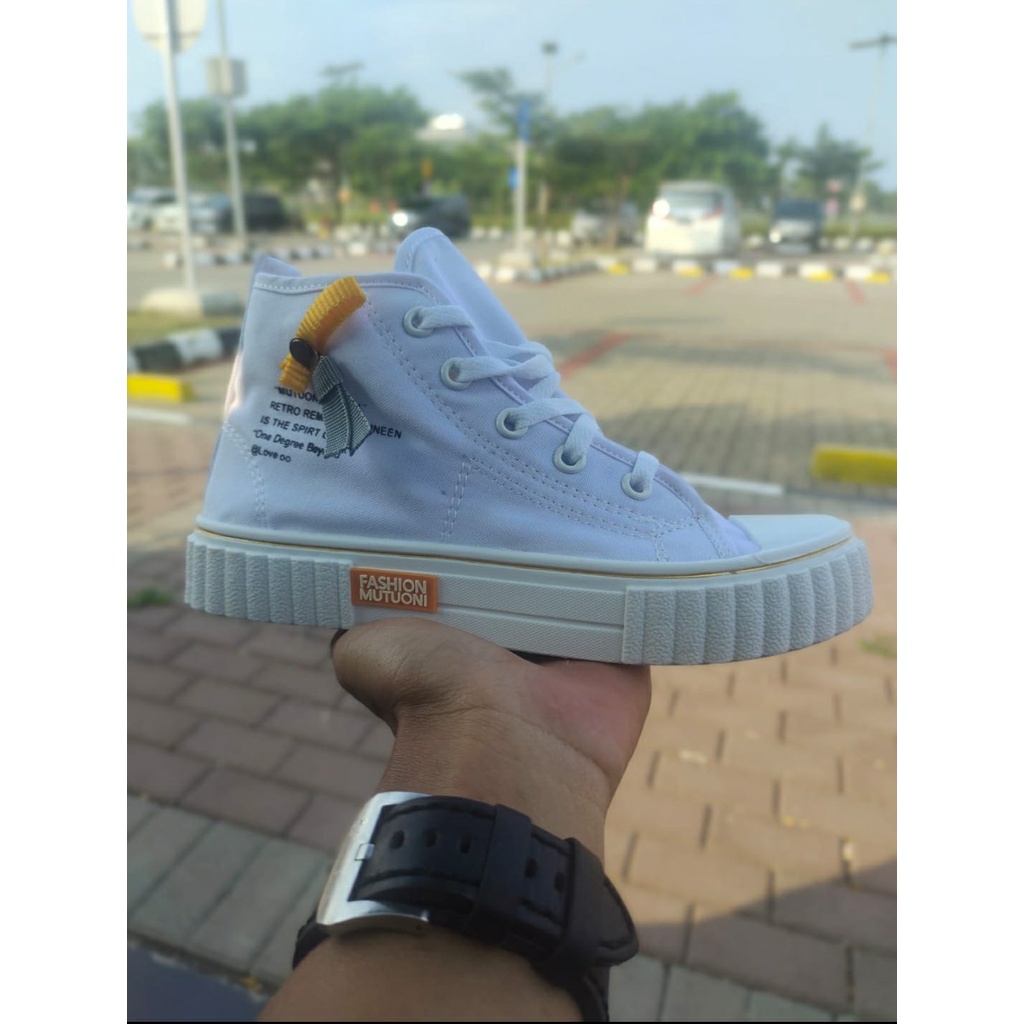 Sepatu Sneakers Wanita Kanvas Mode HIgh Premium Import PTB012