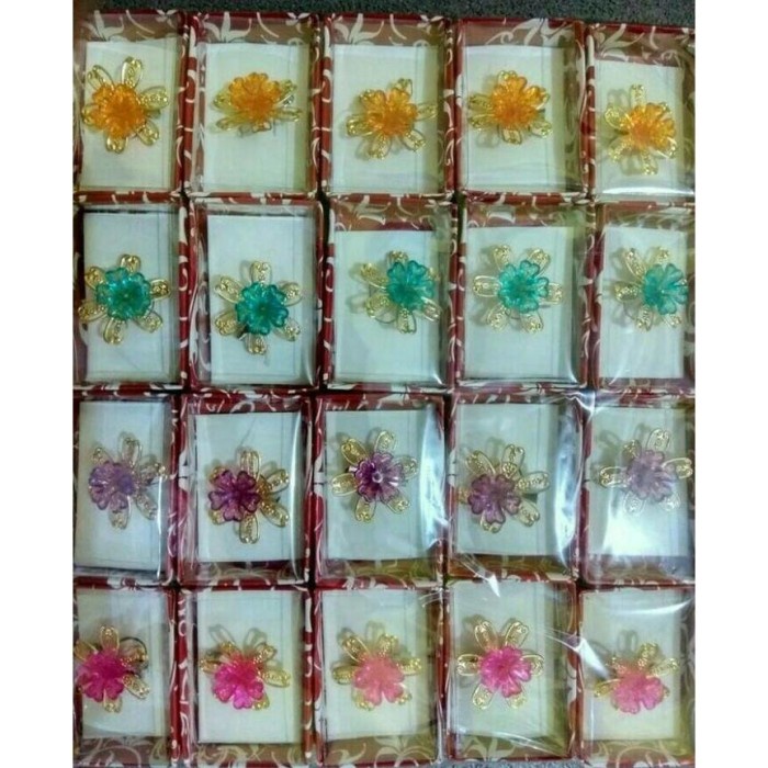 BINTANG SOUVENIR Souvenir Pernikahan Bros Cengkeh Kemasan Box