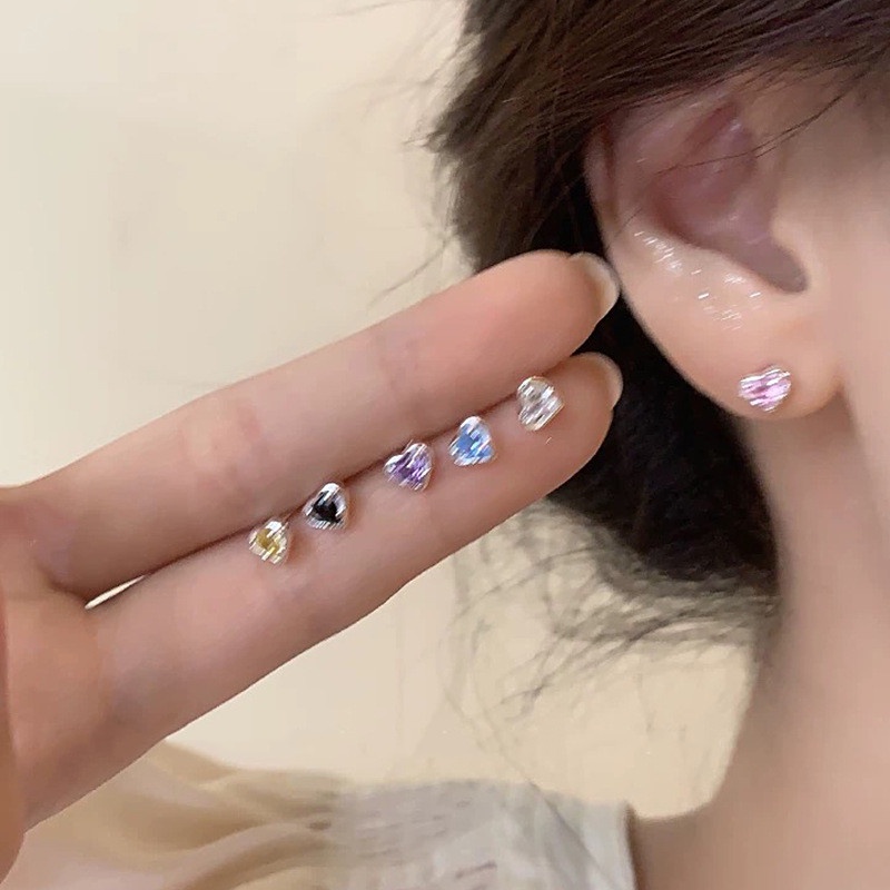 Anting Tulang Rawan Pejantan Zirkon Cochlear Hati Warna-Warni