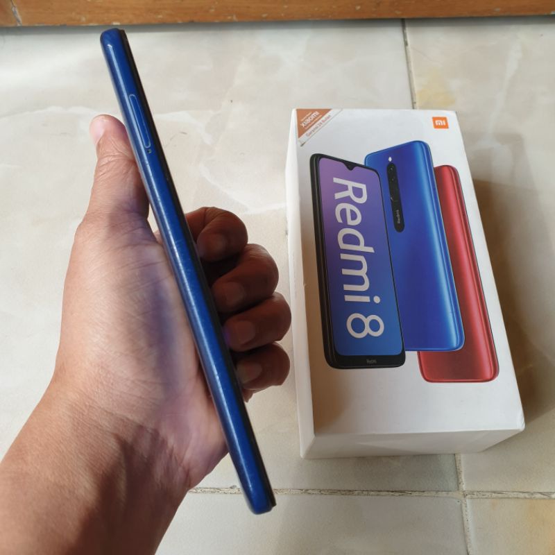 Xiaomi Redmi 8 4/64 ram 4gb rom 64gb mulus dan lengkap