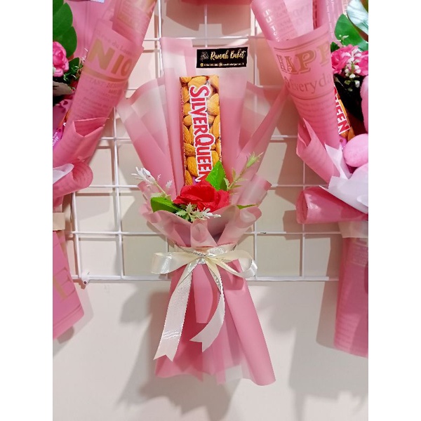 

Buket coklat Silverqueen, Dairy milk FREE Kartu Ucapan