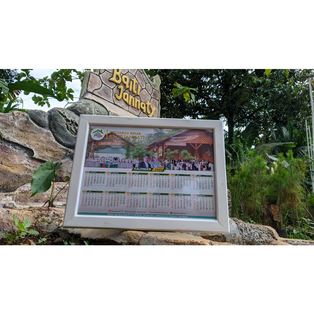 

Kalender 2023/Baiti Jannaty