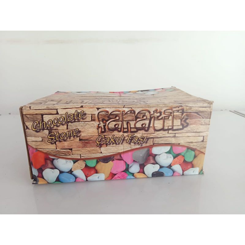 

Coklat Kerikil