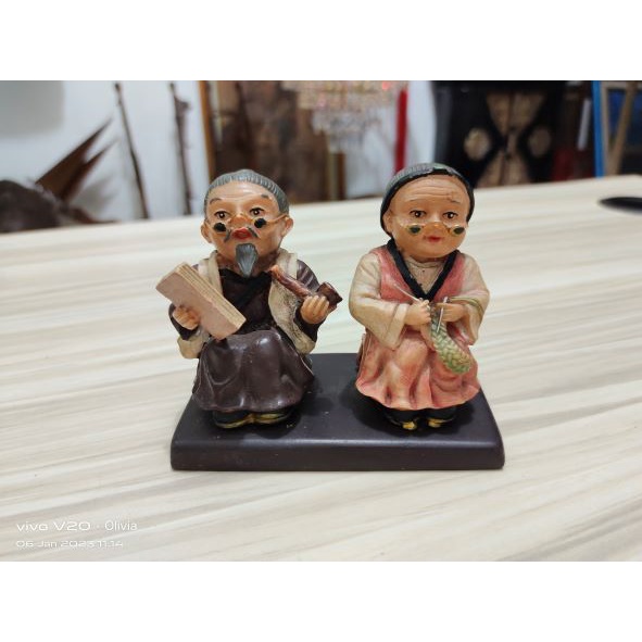 Patung Miniatur Kakek Nenek Fiber Kuno Jadul Antik